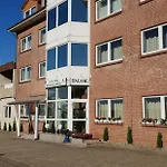 Hotel Confour 3*