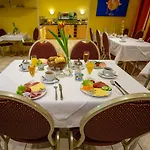 Confour 3* Burgdorf (Hannover)