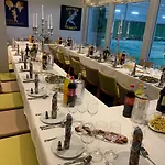 Hotel Confour 3*