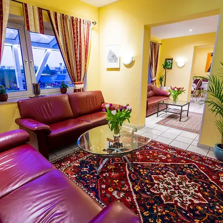 Confour 3* Burgdorf (Hannover)