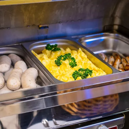 Confour 3* Burgdorf (Hannover)