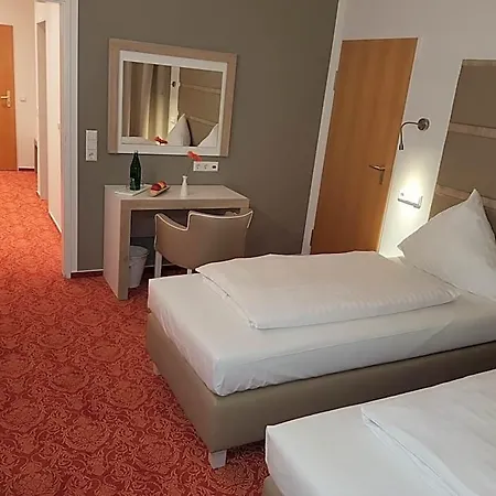 Отель Confour 3*