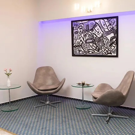 Confour Hotel 3*