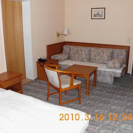 Confour Hotel