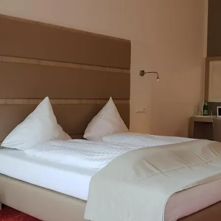 Confour 3* Burgdorf (Hannover)