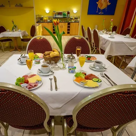 Confour 3* Burgdorf (Hannover)